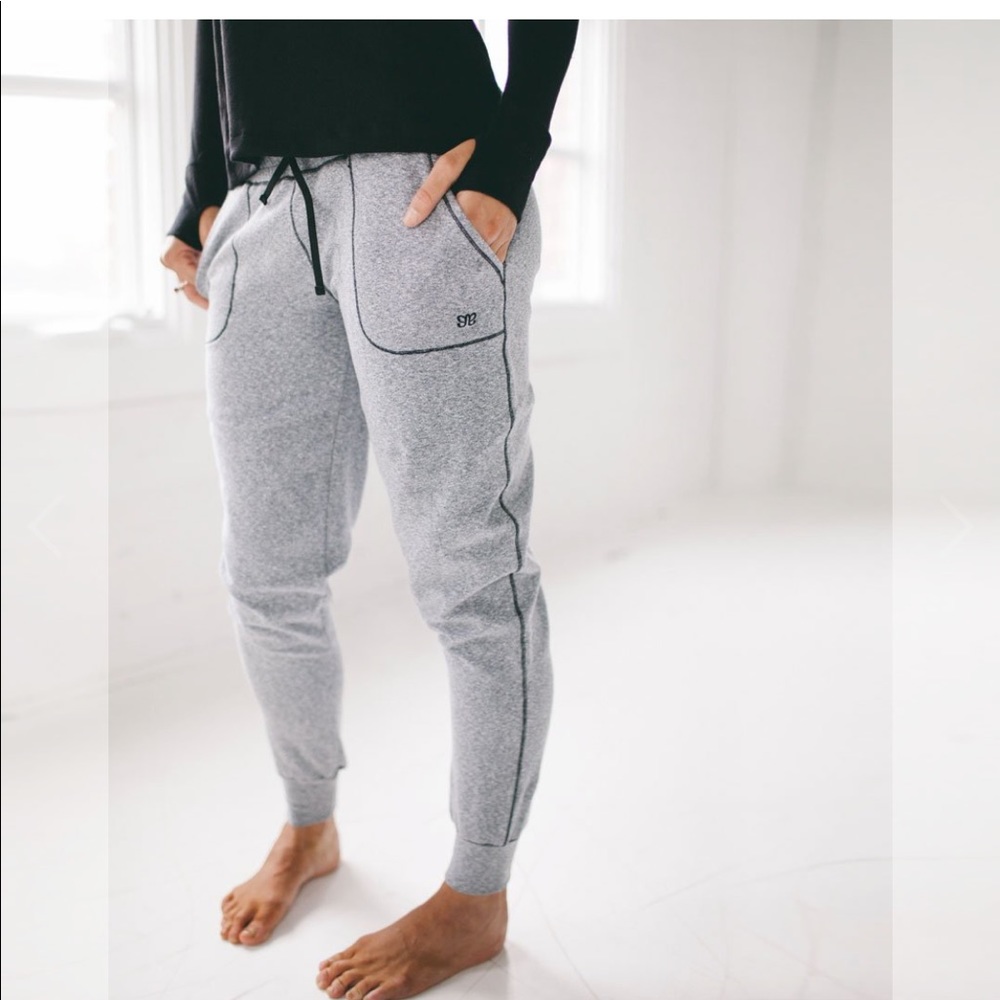 Albion at ease joggers